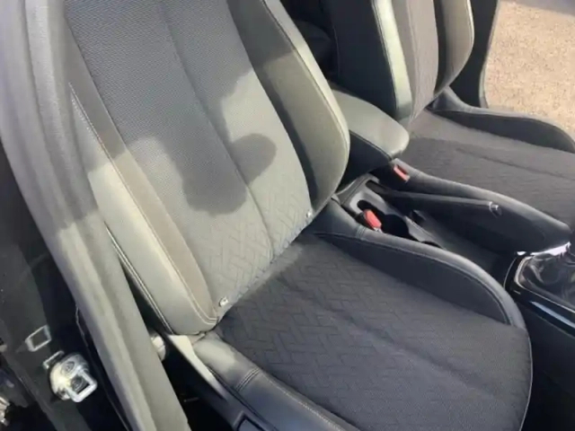Opel Corsa 1.2 turbo 100ch elegance — photo 11
