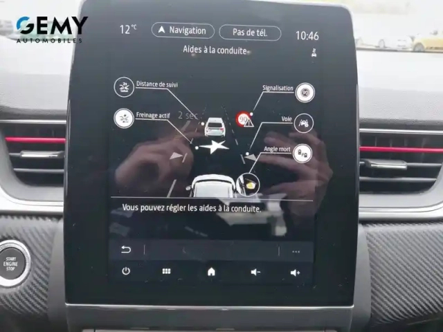 Renault Captur mild hybrid 140 — photo 31