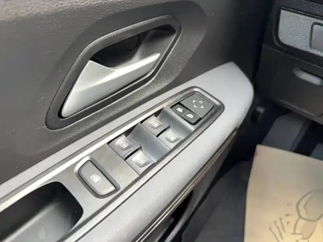 Dacia Sandero eco-g 100 gsr2 — photo 20