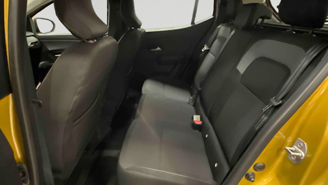Dacia Sandero Hybrid 155 — photo 12