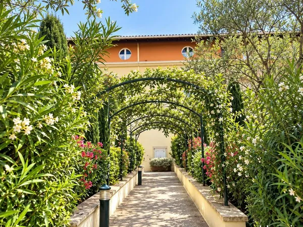 T2 meublé 49 m² - Aix Beauregard - Balcon, garage et parking