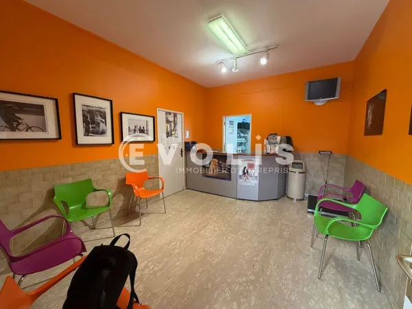 Local d'activité 103 m²