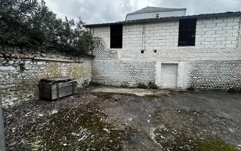 Photo 3