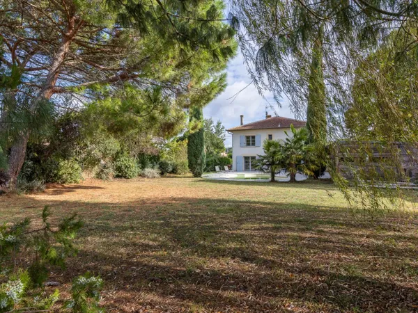 Maison 5 pièces 200 m²