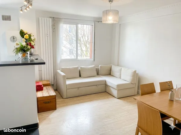 Puteaux gare - 2 pièces 52 m² traversant - balcon - parking + cave