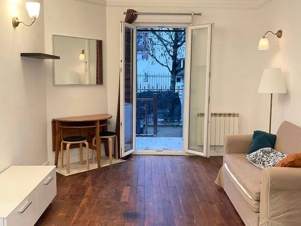 Studio 1 pièce 25 m²