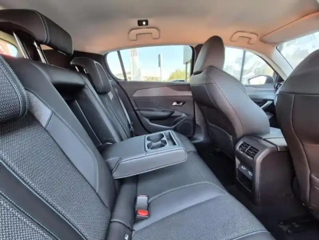 Peugeot 308 iii bluehdi 130 allure pack — photo 29