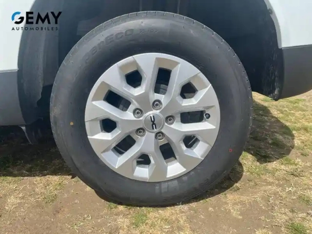 Dacia Duster eco-g 100 4x2 — photo 11