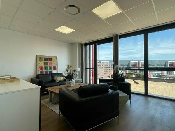Bureaux 140 m²