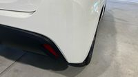 Toyota Yaris 116h Collection 5p — photo 21