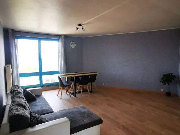 Appartement spacieux et rénové