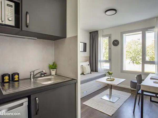 Studio 1 pièce 18 m²