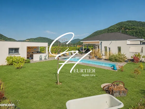 Maison 6 pièces 145 m²