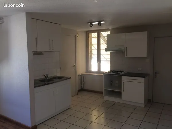 Appartement Location Saint-Claude 3p 60m² 470€