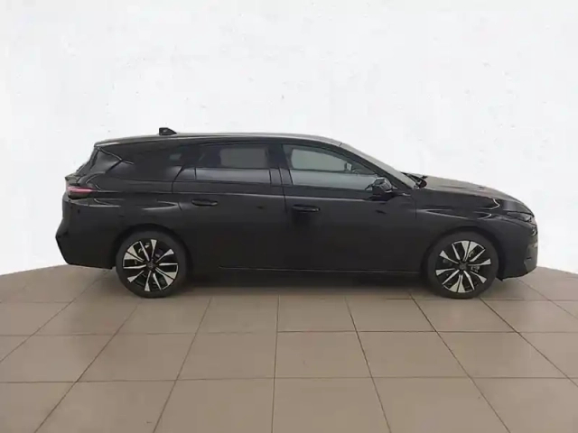 Peugeot 308 sw hybrid 145 e-dcs6 — photo 4