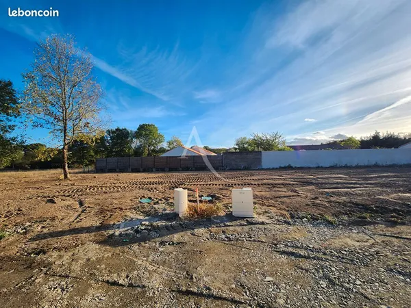 Terrain 300 m² VUE