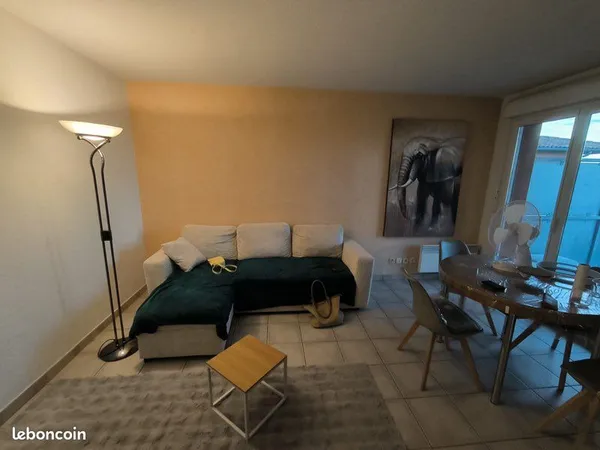Bel appartement de type 2 parking