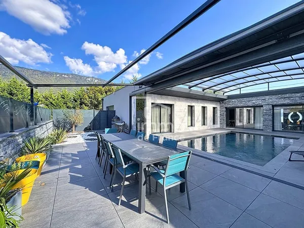 Maison Bellegarde Sur Valserine 210 m2