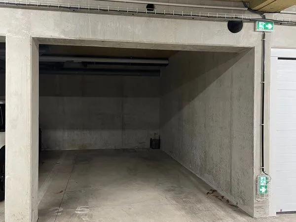 Parking couvert et sécurisé