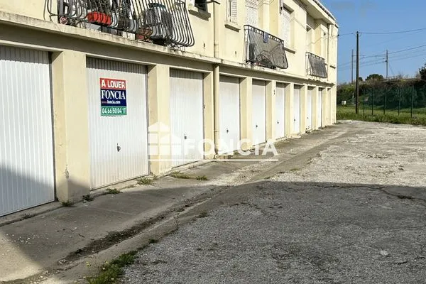 Garage et parking Location Orange 61€