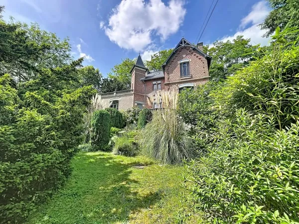 Maison de charme à Laon 7 pièces 187 m² entre Paris et Bruxelles