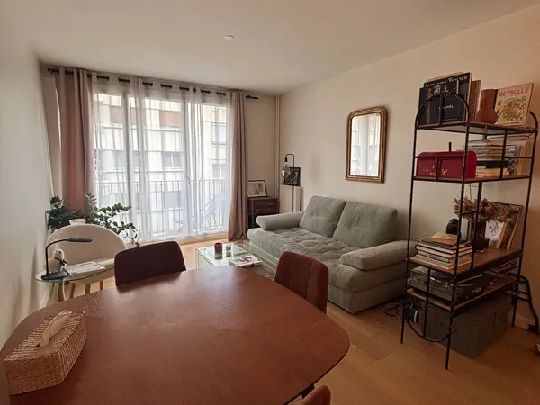 Loue mon appartement pour le mois d'août