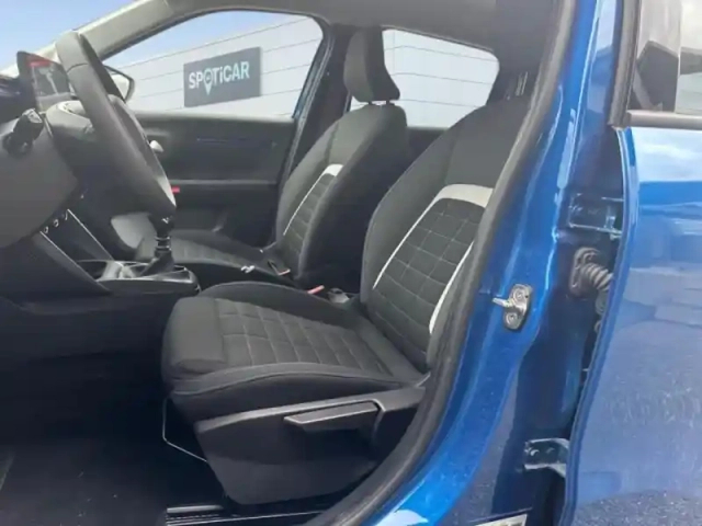 Citroën C3 1.2 turbo 100ch plus — photo 7
