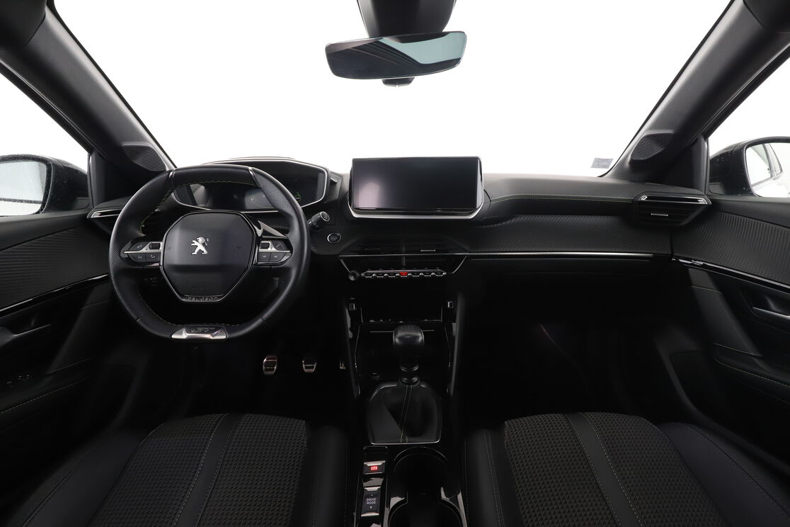Peugeot 208 1.5 Blue-HDi GT — photo 11
