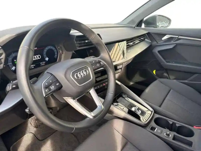 Audi A3 sportback 40 tfsie 204 s tronic 6 — photo 38