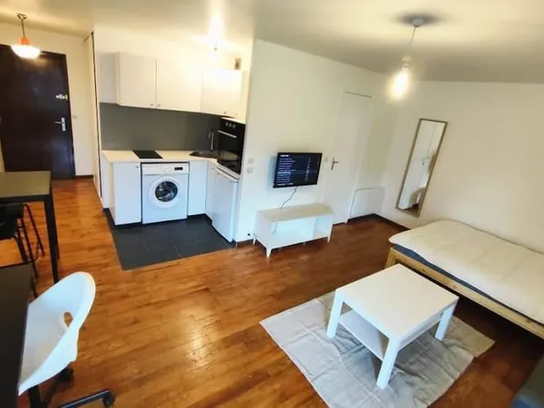 Studio 1 pièce 28 m²