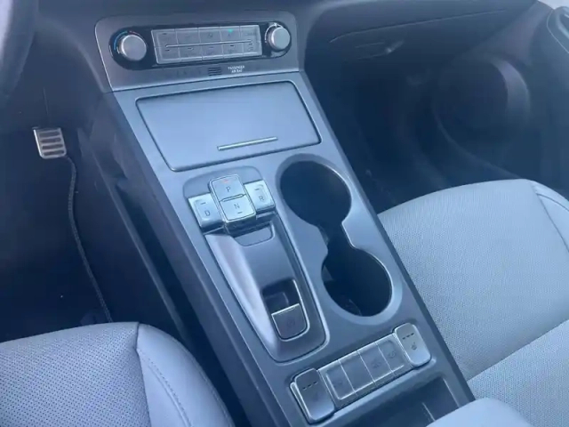 Hyundai Kona electrique 64 kwh - 204 ch — photo 11
