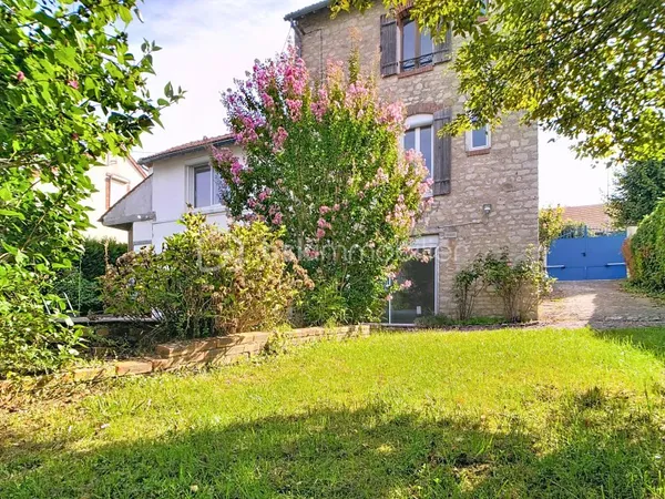 Maison 8 pièces 182 m²