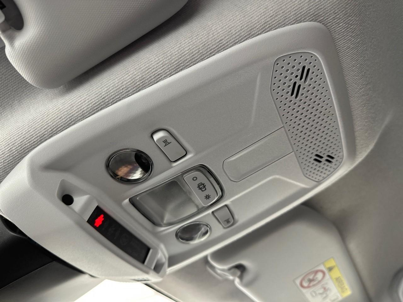 Peugeot 208 puretech 100 s&s bvm6 style — photo 30