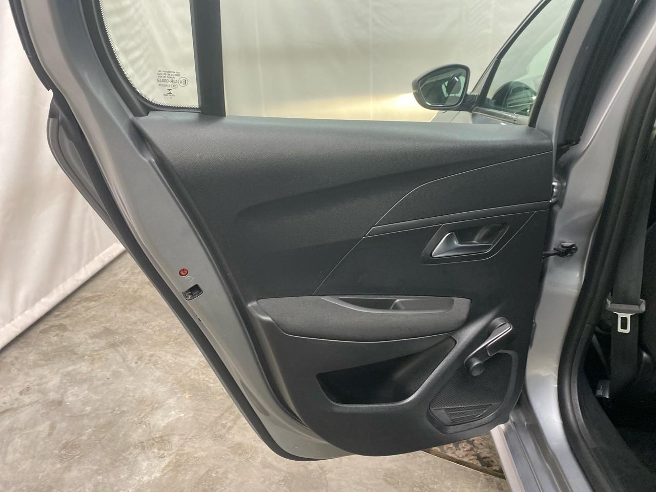 Peugeot 208 puretech 75 s&s bvm5 active — photo 27