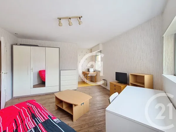 Studio 1 pièce 29 m²
