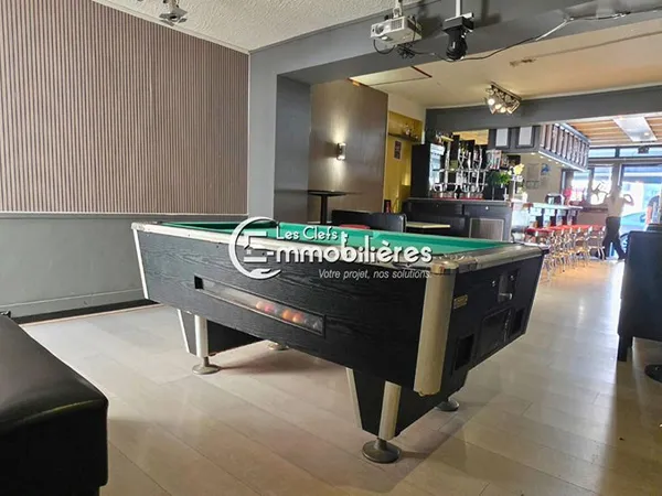 Local 101 m² LOUHANS