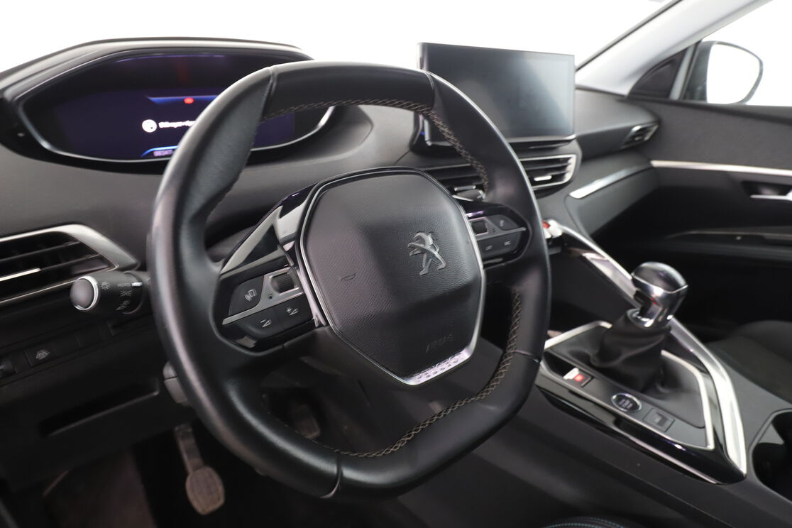 Peugeot 5008 1.5 Blue-HDi Allure Pack — photo 10