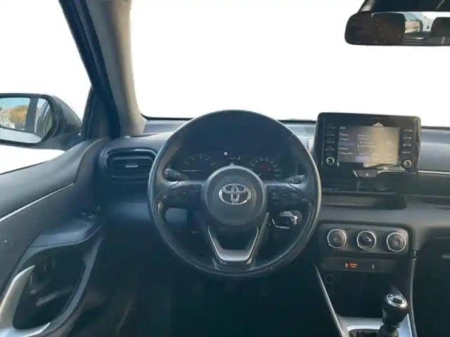Toyota Yaris 120 vvt-i dynamic 5p my22 — photo 12