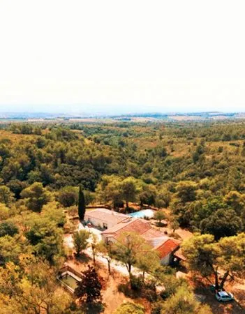 Domaine d'exception nicher sur les hauteurs