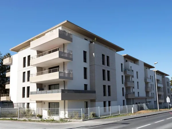SUBLIME APPARTEMENT T4 ATTIQUE 83 M² TERRASSE 85 M²