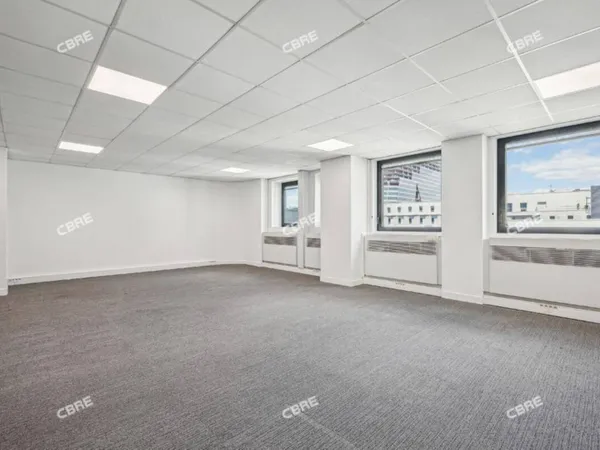 Bureaux 2 pièces 126 m²