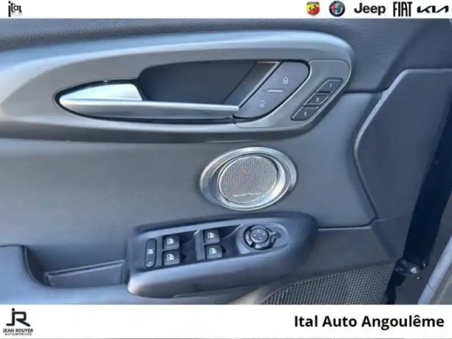 Alfa Romeo Tonale 1.3 phev 280ch veloce at6 e-q4 — photo 13