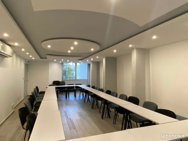 Bureaux 280 m²
