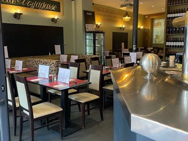 à vendre - bar-restaurant - licence 4 - fort potentiel