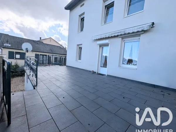 Maison 11 pièces 225 m²