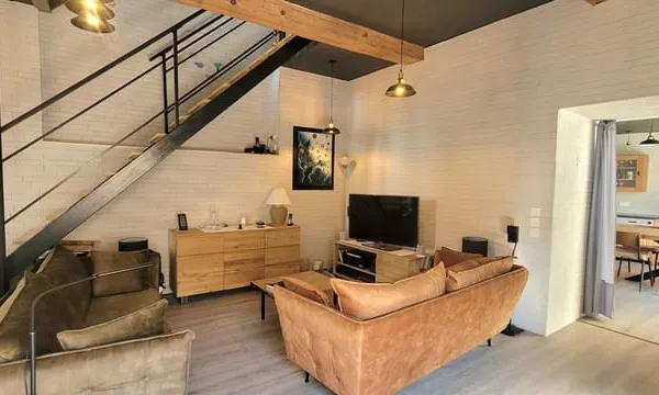 MAISON DE VILLAGE