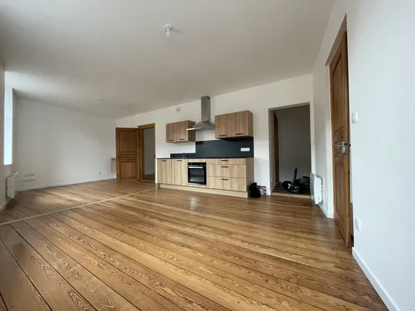 refait à Neuf. Appartement 3 pièces de 57.84M2.