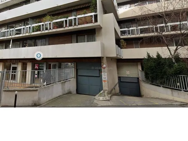 Parking 15 m²