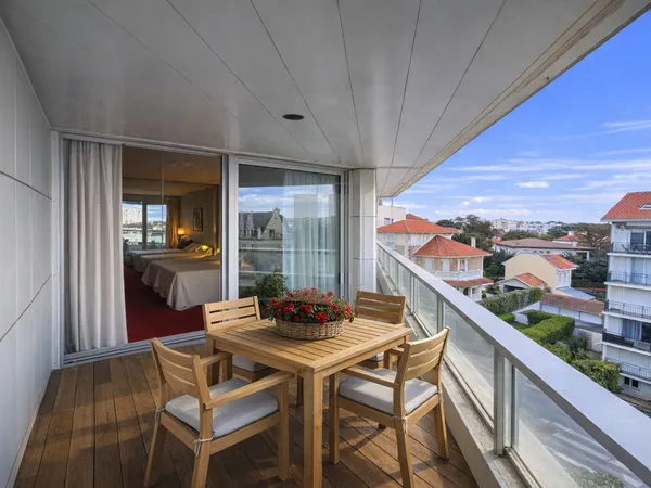 Plage du Miramar, quartier Impérial : studio avec terrasse