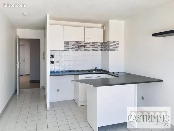 Studio 1 pièce 18 m²
